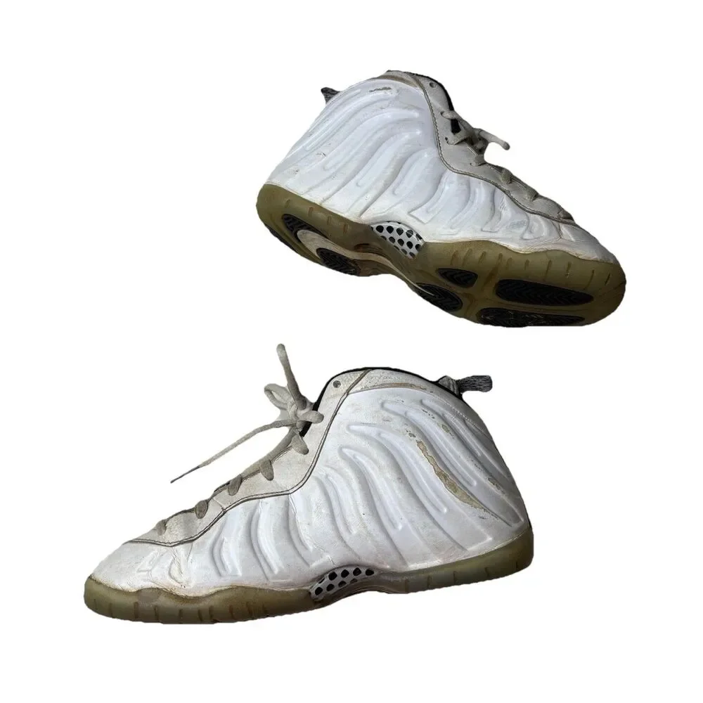Nike Little Posite One Foamposite GS Size Youth White Black 644791-102 Size 2Y